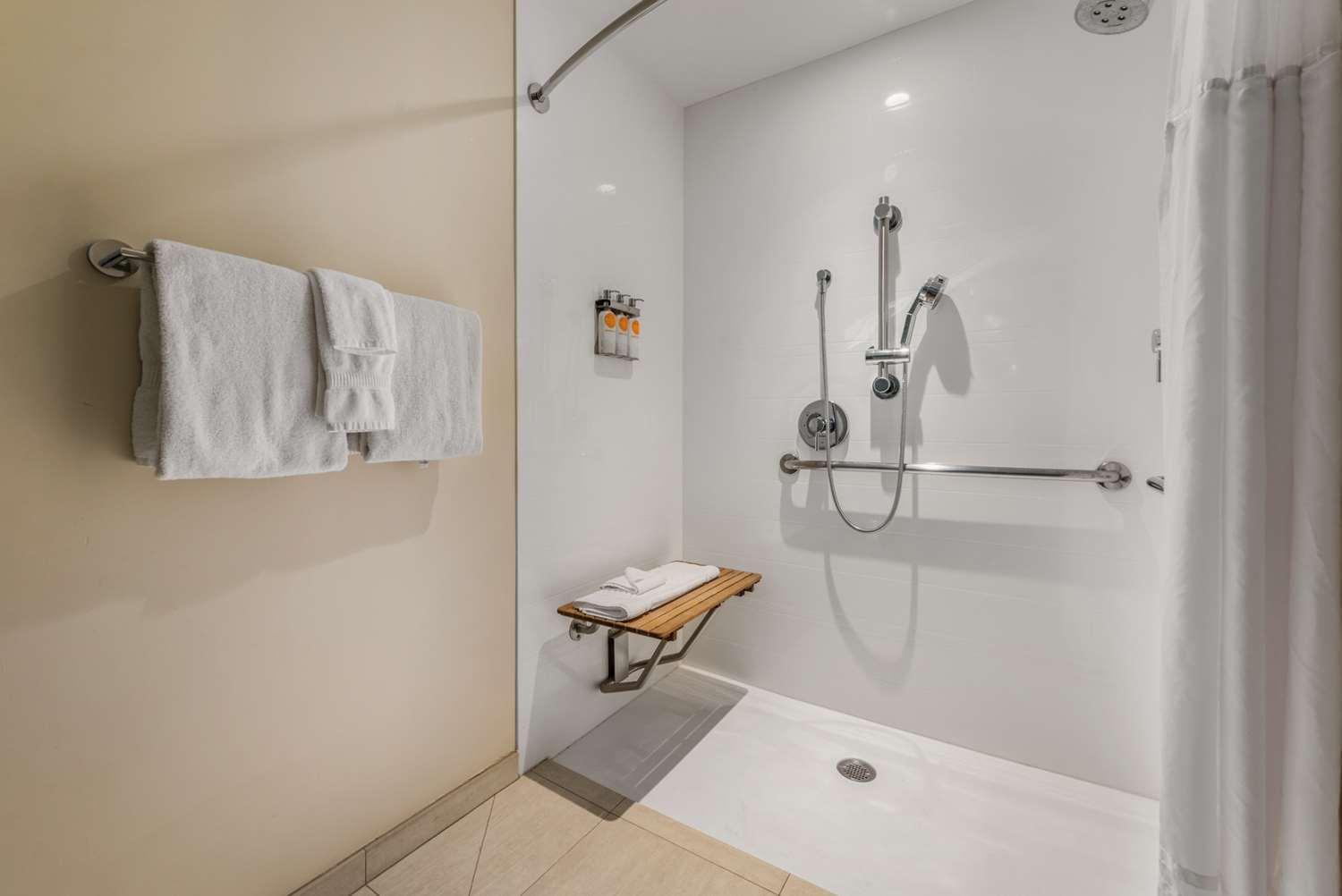 Hotel Upvalley & Hot Springs Napa Valley, Ascend Collection