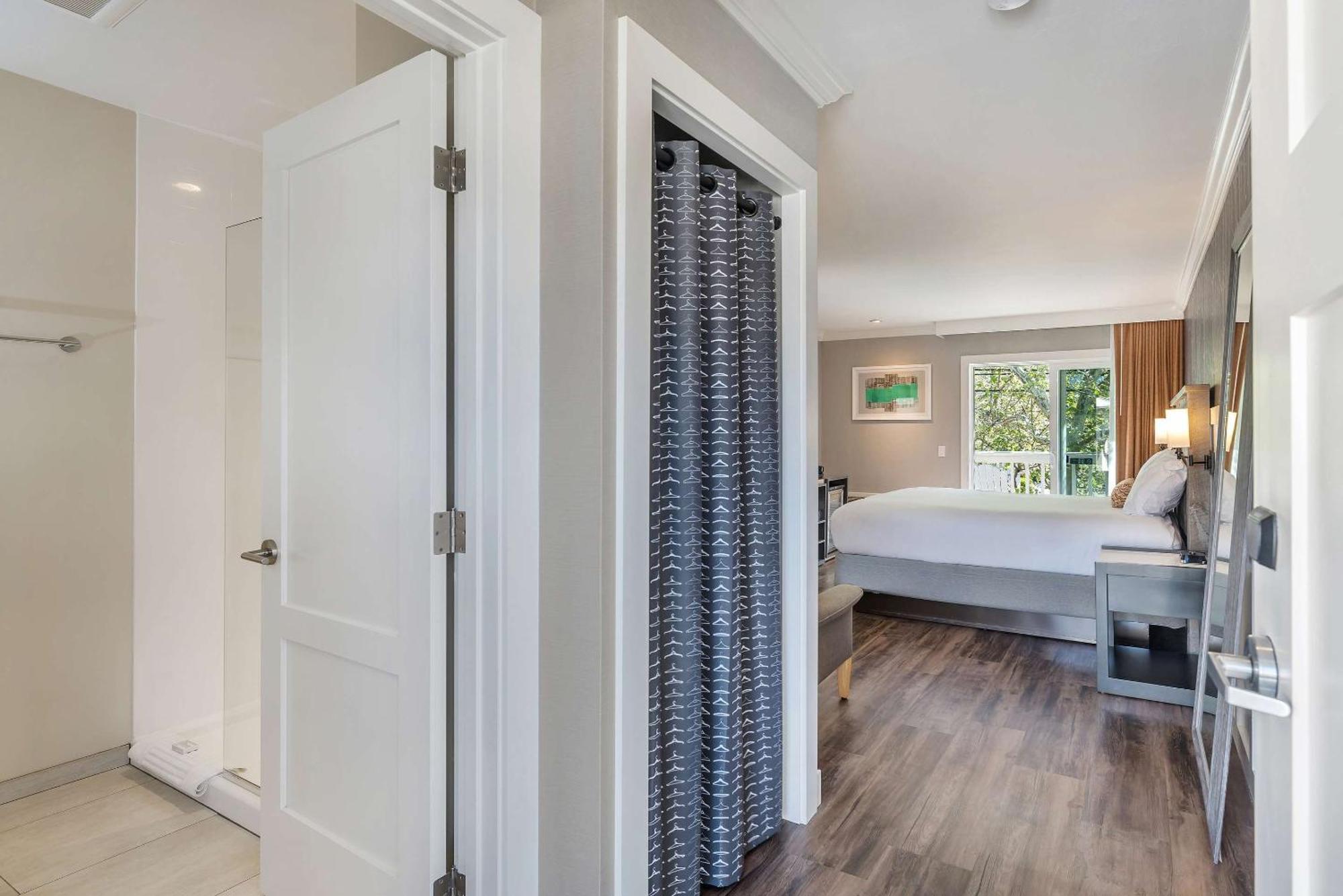 Upvalley & Hot Springs, Ascend Collection Calistoga