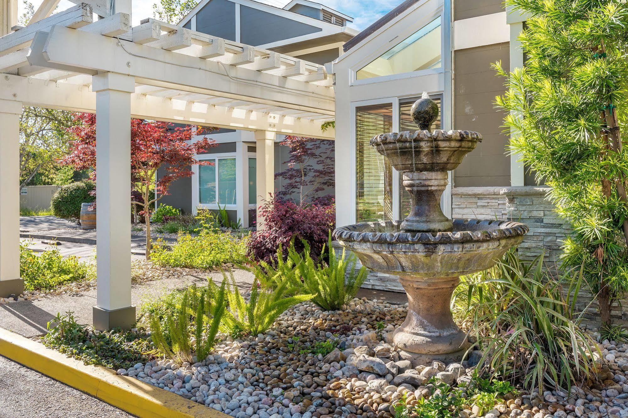 Upvalley & Hot Springs Napa Valley, Ascend Collection Hotel 3*