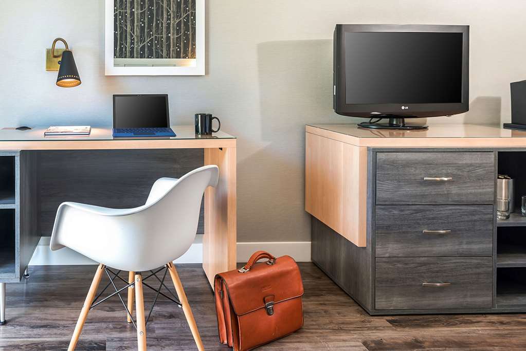 Upvalley & Hot Springs, Ascend Collection Hotel